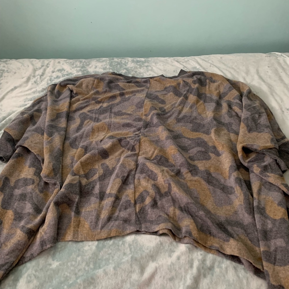 Oversized sweater-Camouflage grey, tan - Maurices size 0/1